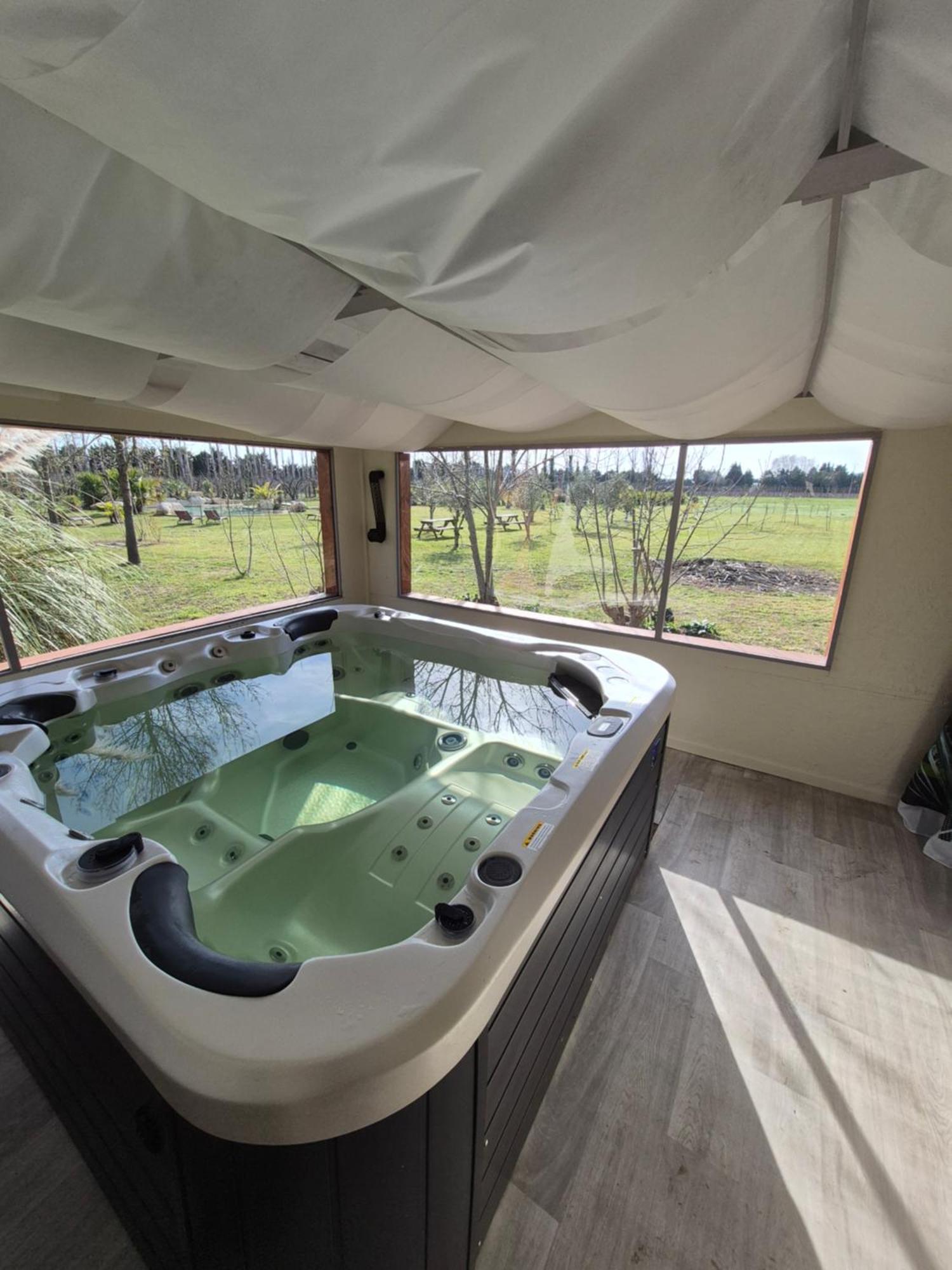 Le Mas Des Cerisiers Jacuzzi Et Sauna Inclus Pour Tous Les Logements 아비뇽 외부 사진